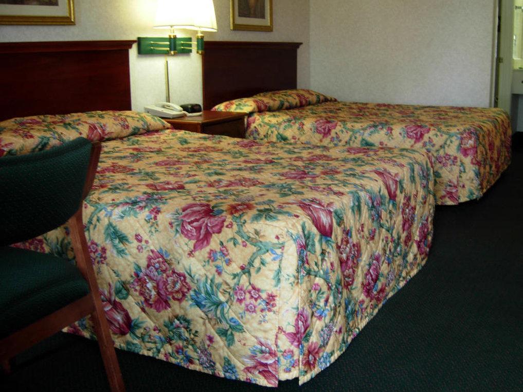America'S Best Inn & Suites - Декейтер Экстерьер фото